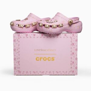 CROCS Pink Pearl & Gold Charm Clogs